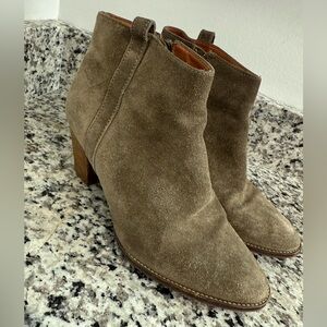 Madewell‎ Billie Suede Ankle Booties Taupe Block Heel Size 7.5 Made in Italy